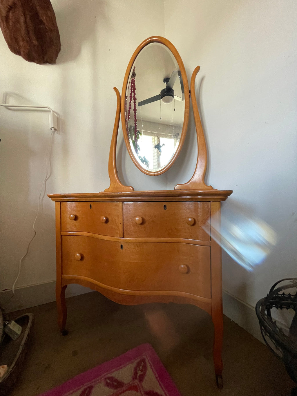 30’s birdseye vanity