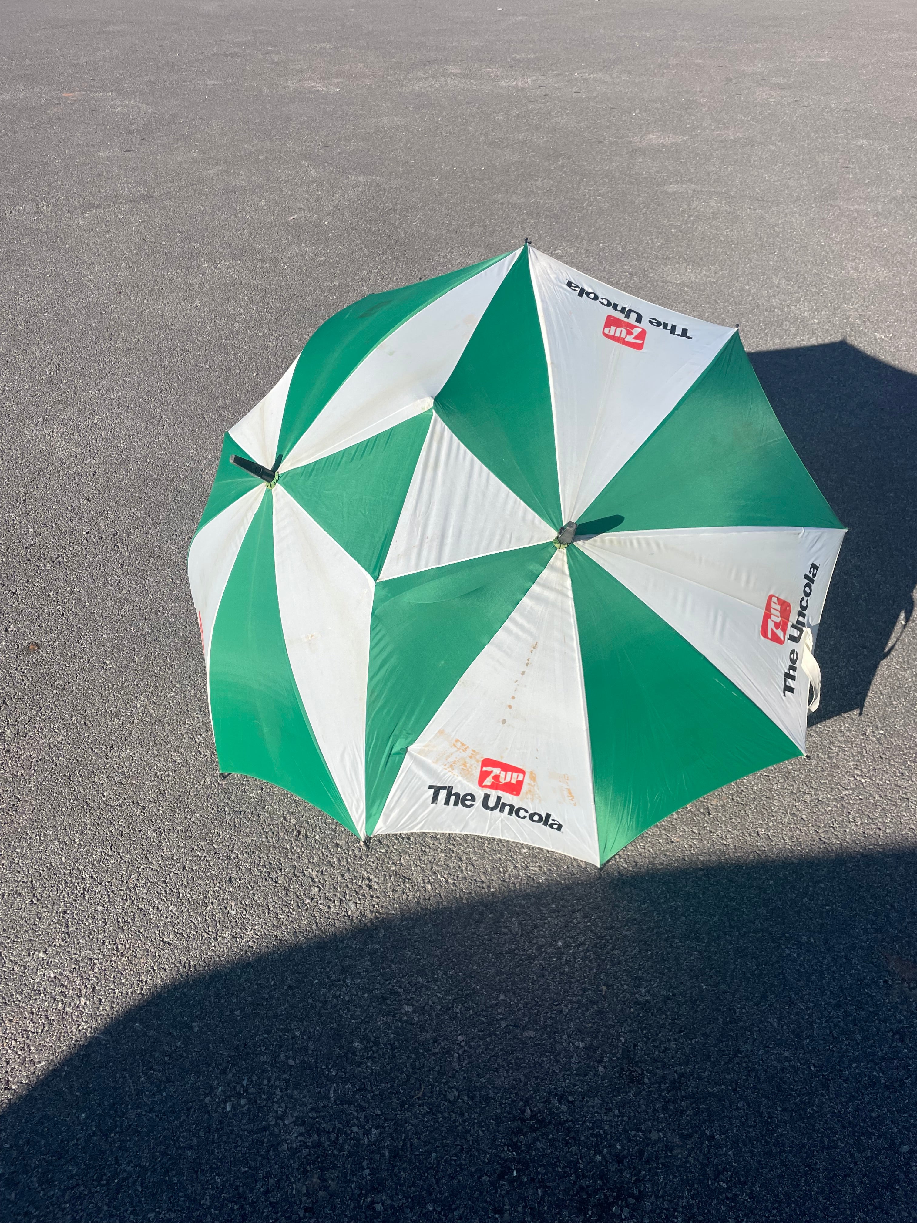 vintage lovers umbrella 1970’s “uncola” 7up merch