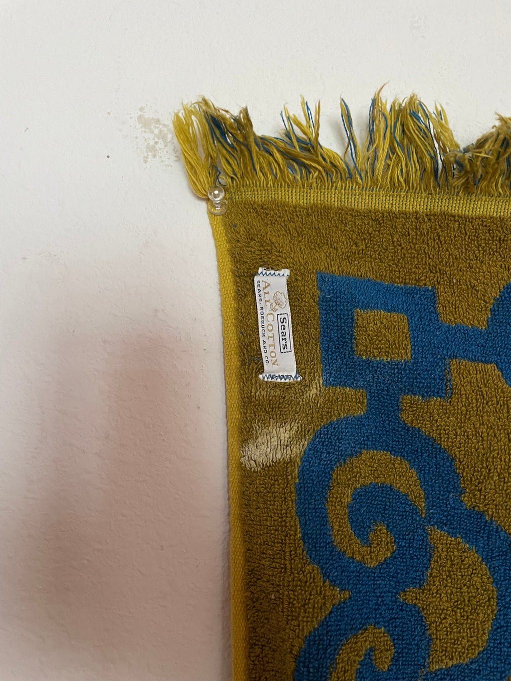 vintage blue and yellow sears bathmat