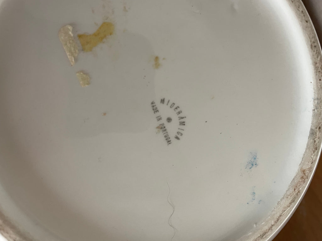 mod sneaky little globular ceramic pot