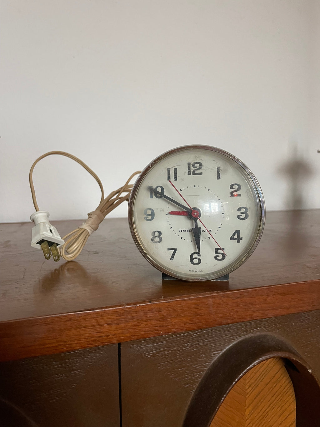 50’s bakelite ge orb alarm clock