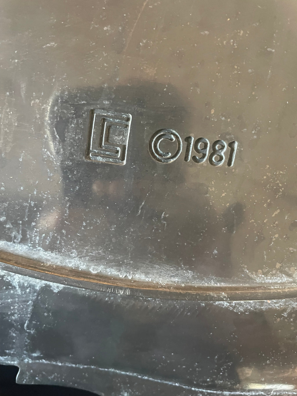 1981 aluminum cow that is serving