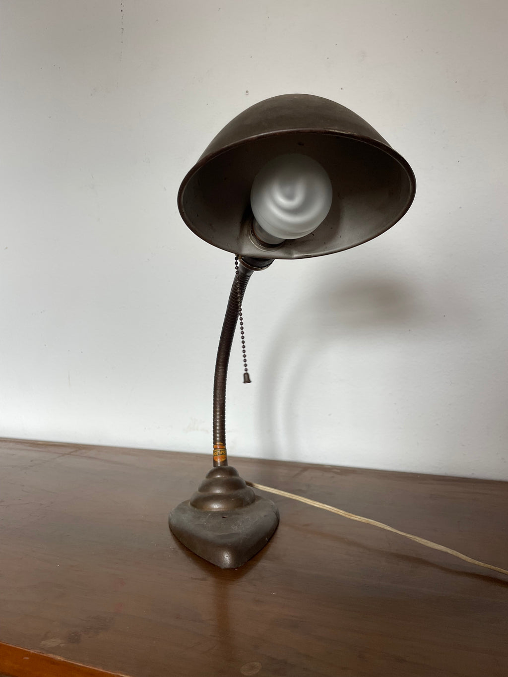 40's gooseneck desk lamp "the eagle"