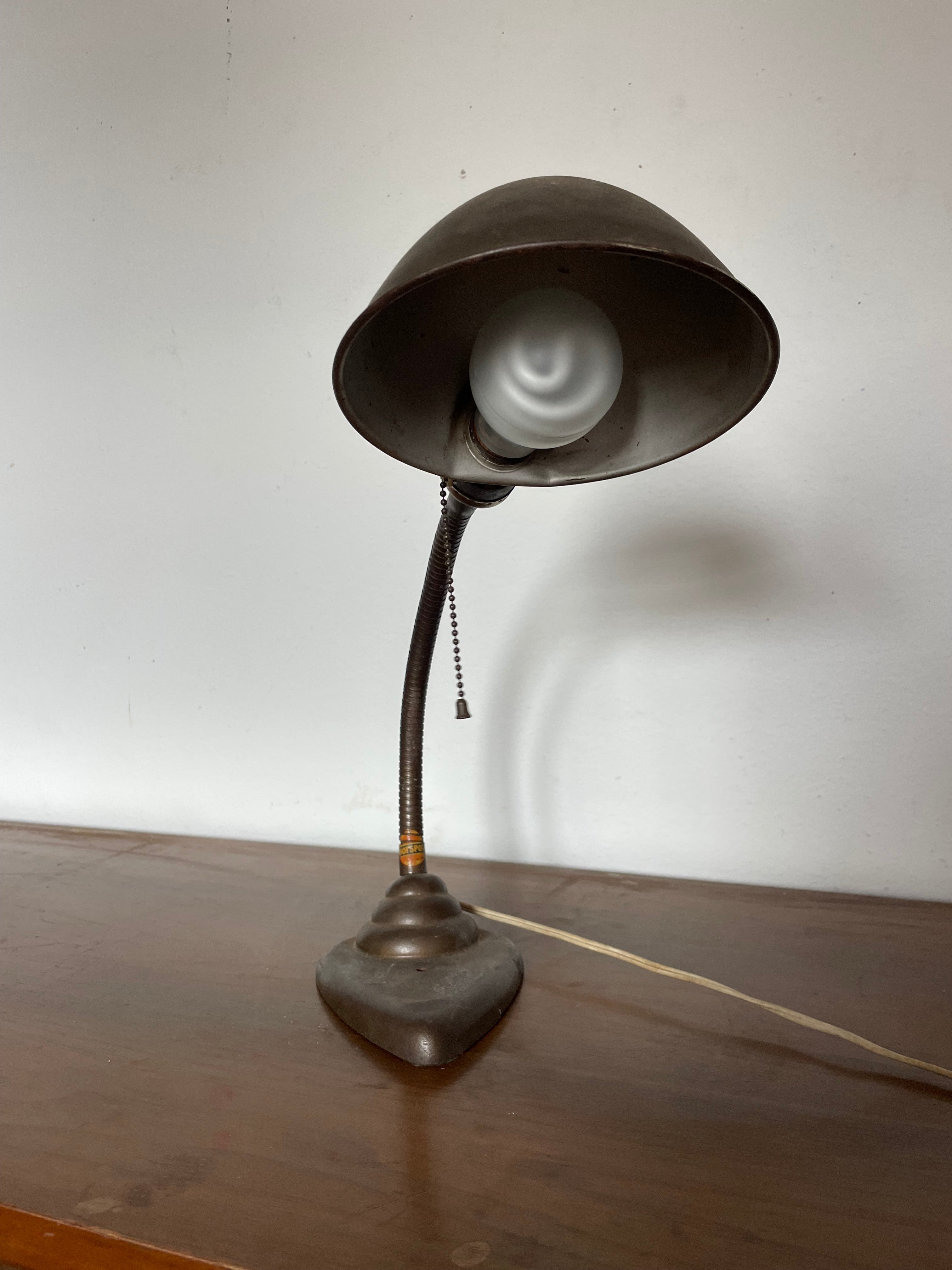 40's gooseneck desk lamp "the eagle"
